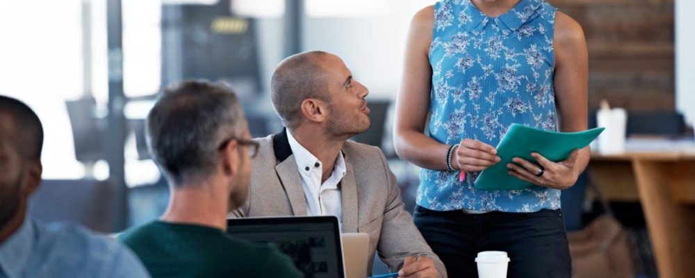 29 managing upwards - 65674709.jpg