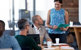 29 managing upwards - 65674709.jpg