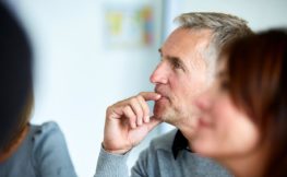 2-1 listening skills-612387408.jpg